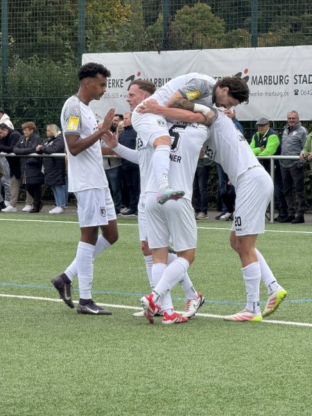 LOTTO Hessenliga: Kein Sieger im Mittelhessen-Derby