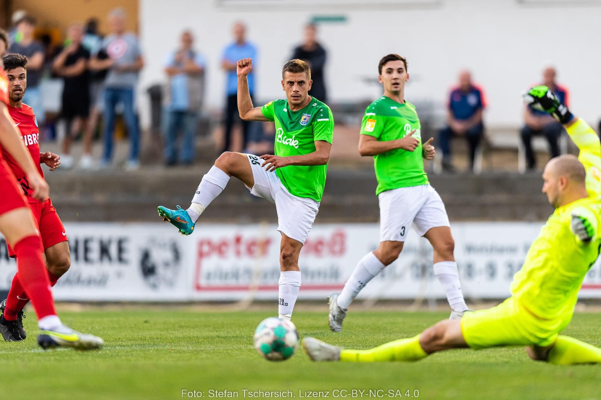 Eintracht besiegt Regionalliga-Unterbau !