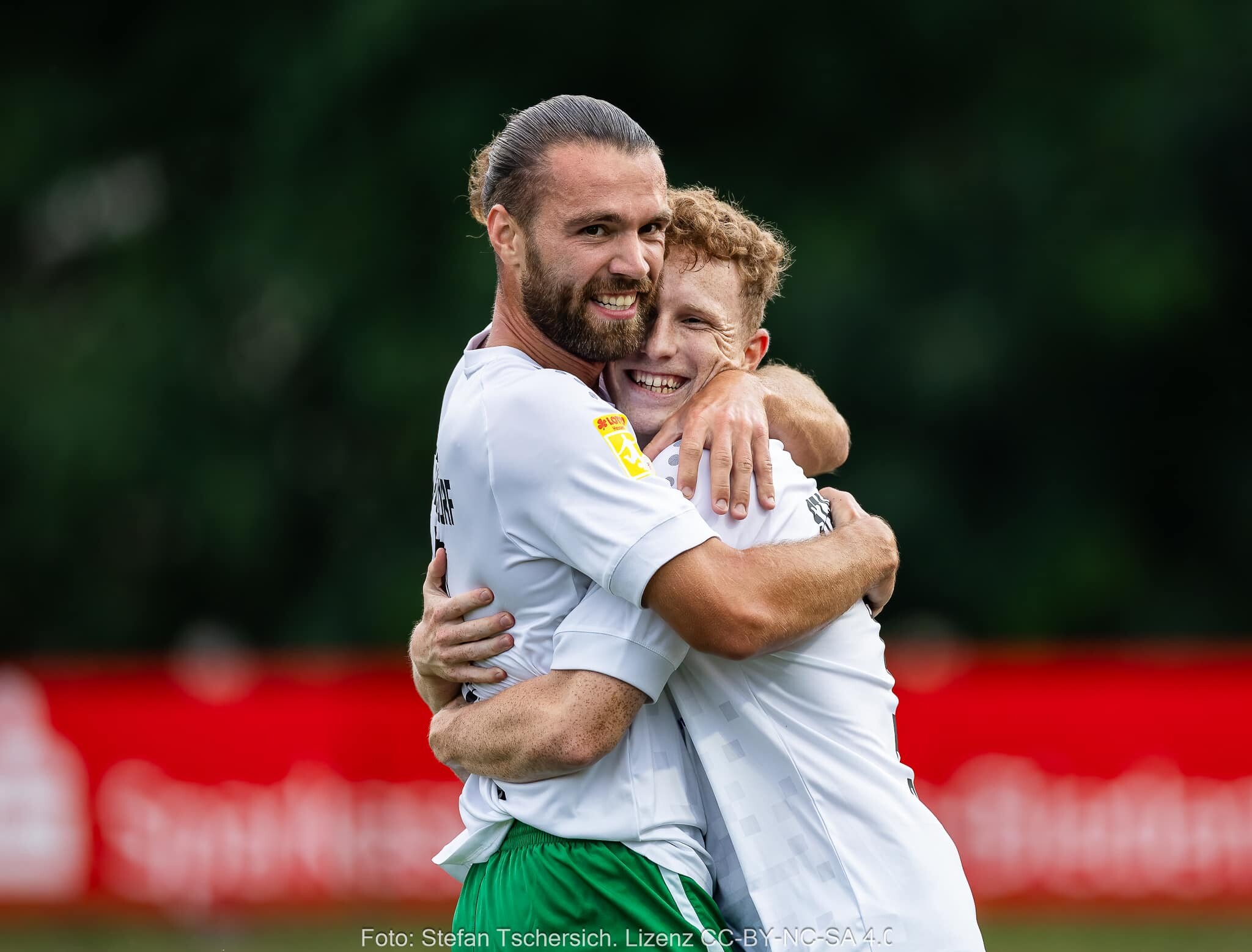 LOTTO Hessenliga: Heimserie hält!
